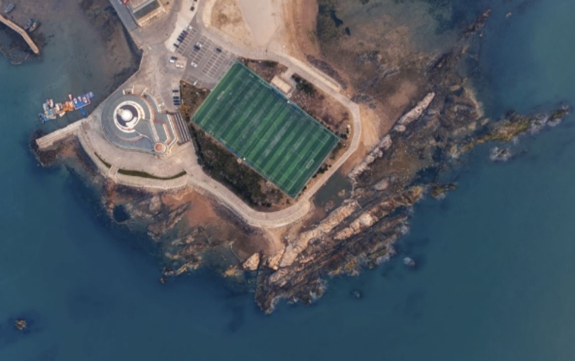 和艺术氛围, 亨宁斯韦尔