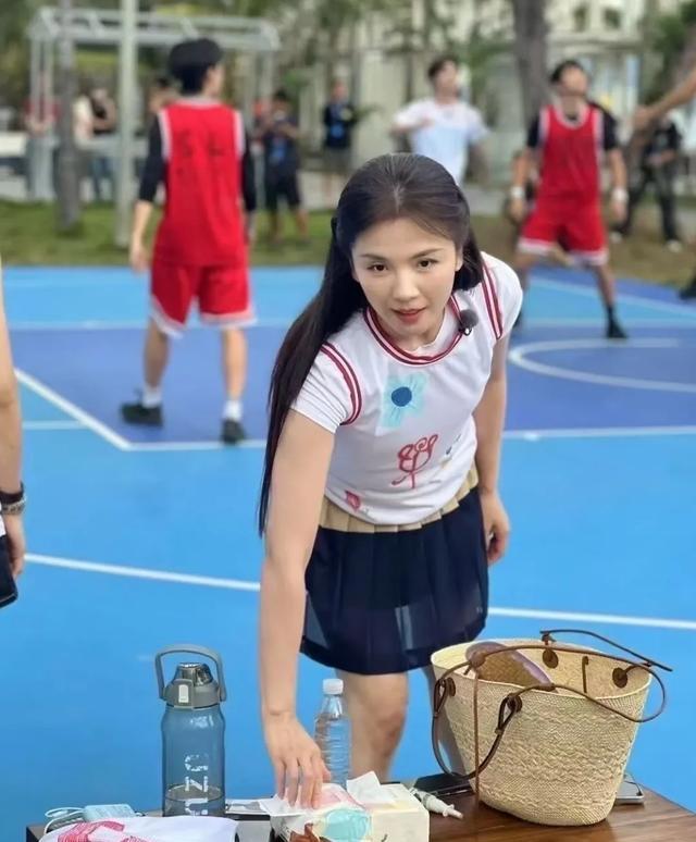 材不错, 狂拍戏的那, 真是没什么 材不错, 狂拍戏的那, 真是没什么