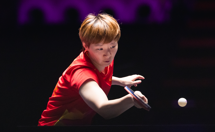 手发球, 球制造的不